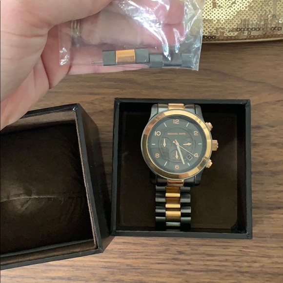 Michael Kor watch - Picture 3 of 3